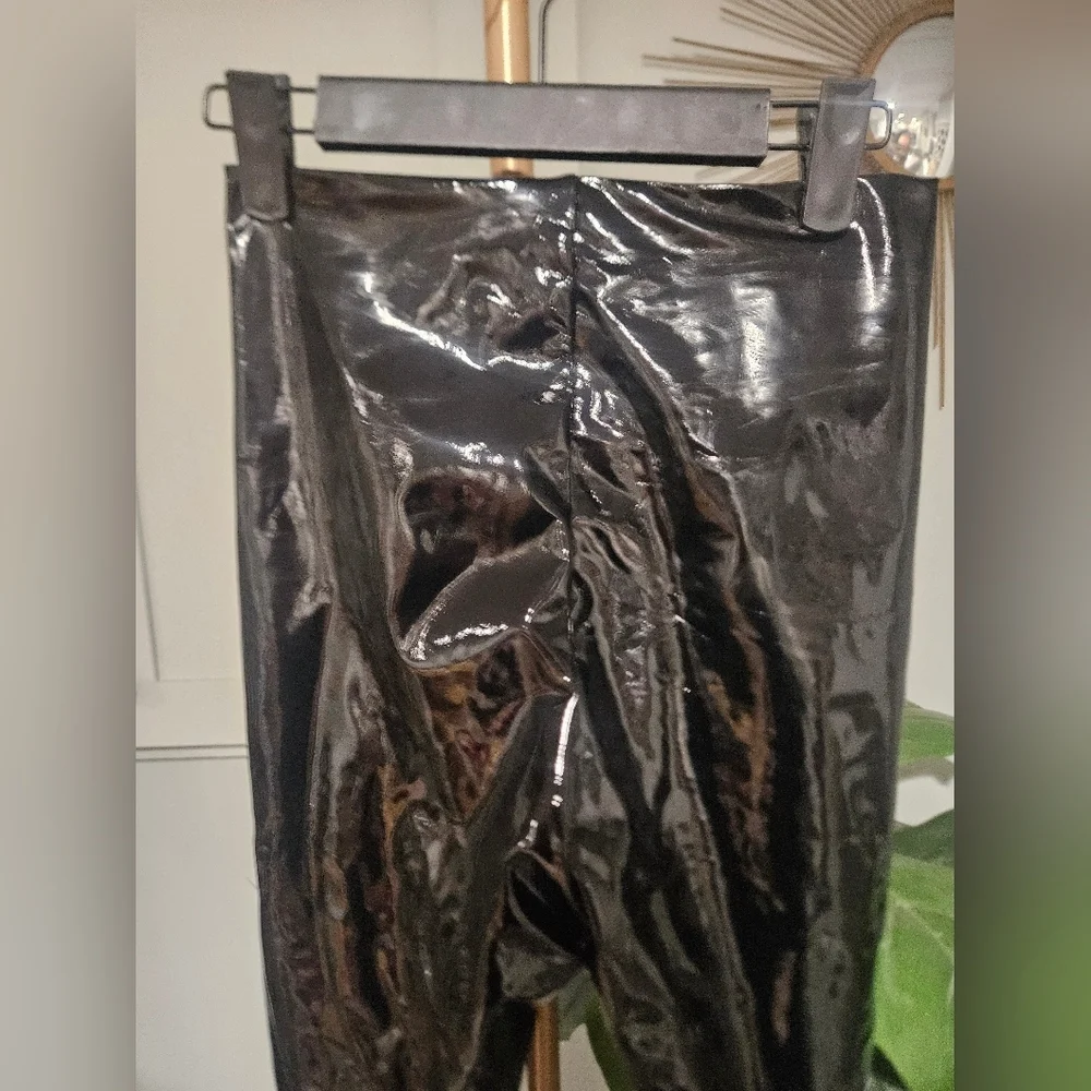 COMMANDO Faux Patent Leather Legging In Black. Size XS - Picture 10 of 15